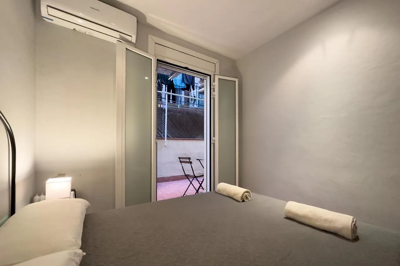 Aparteasy - Gracia Apartments Barcelona
