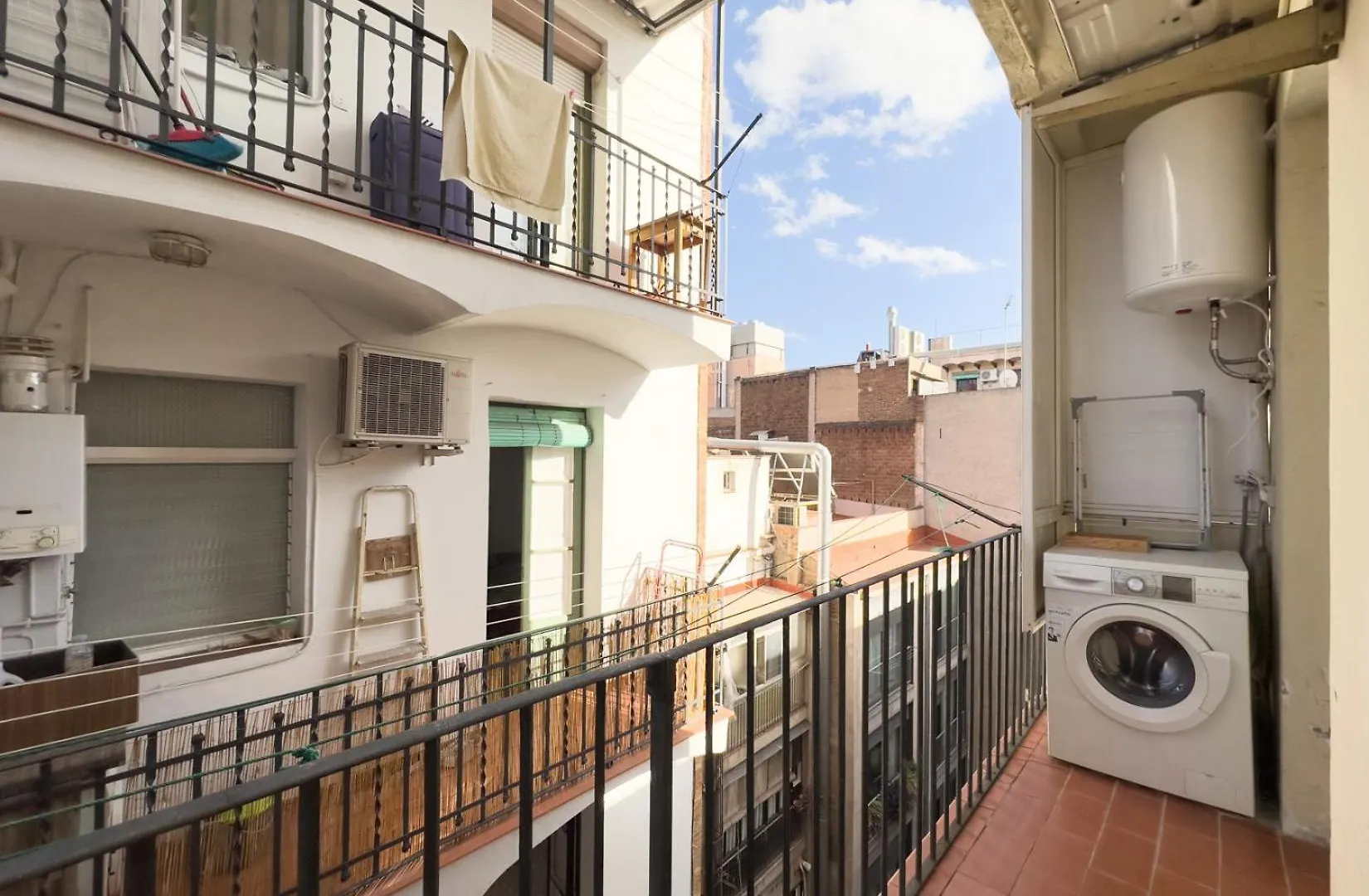 Aparteasy - Gracia Apartments Barcelona 0*,