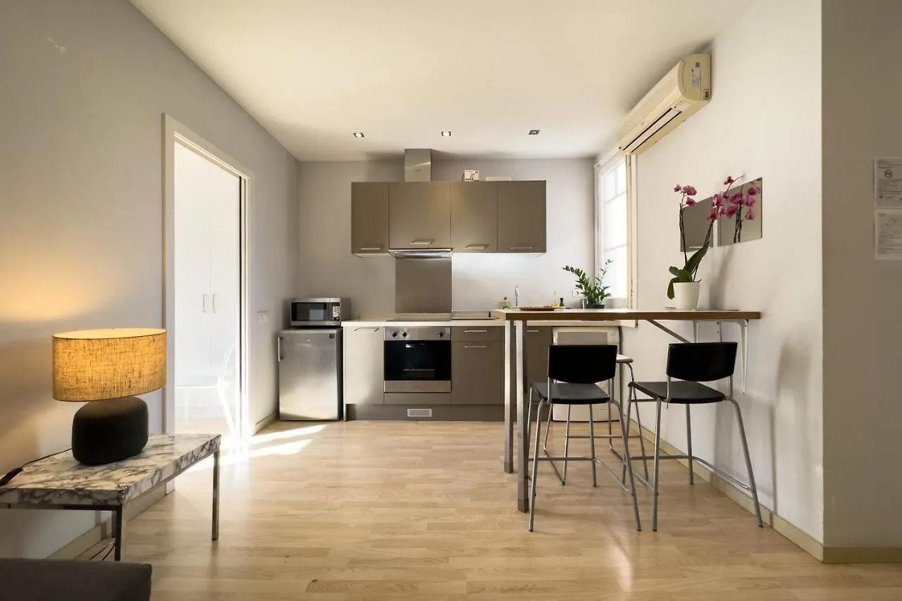 Aparteasy - Gracia Apartments Barcelona 0*,  Spanje
